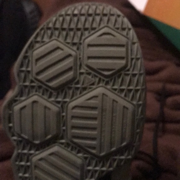 LeBron XIII AS Alligator Black Multi Color - Picture 6 of 6